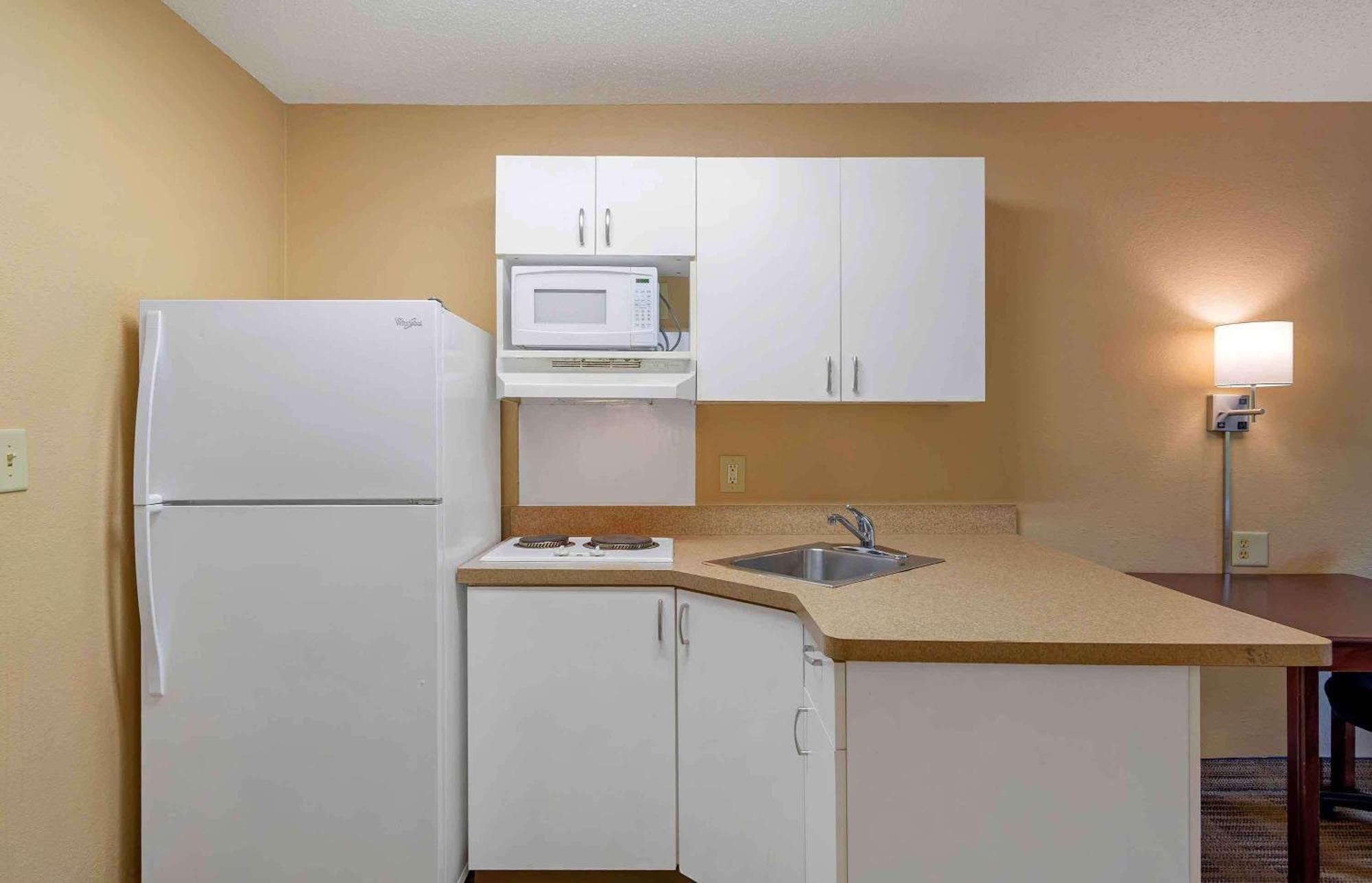 Extended Stay America Suites - Atlanta - Perimeter - Crestline Dunwoody Exteriör bild
