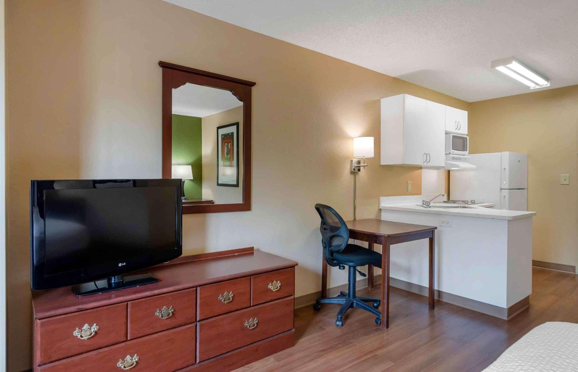 Extended Stay America Suites - Atlanta - Perimeter - Crestline Dunwoody Exteriör bild